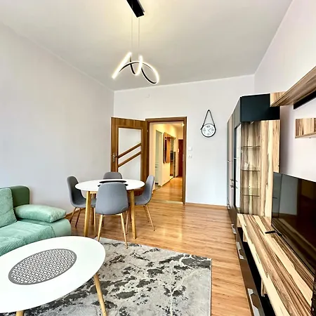 Niepodleglosci 683 & Parking Apartment Sopot